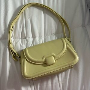 Elegant Yellow Women's Shoulder Bag